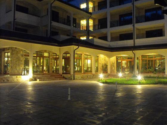 Hotel Park Karnobat Dış mekan fotoğraf