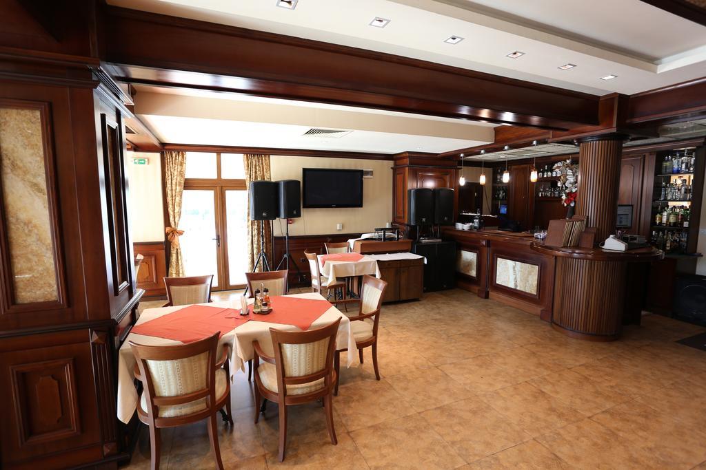 Hotel Park Karnobat Dış mekan fotoğraf